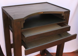 Banco joyero con cajon y tabla
